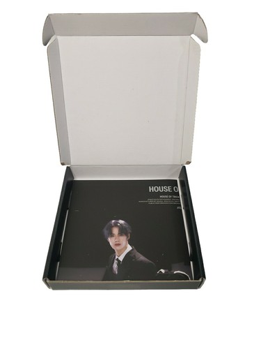 xikers HOUSE OF TRICKY Trial and Error TRICKY ver. CD 2024 Postcard Photos Book - Picture 12 of 13