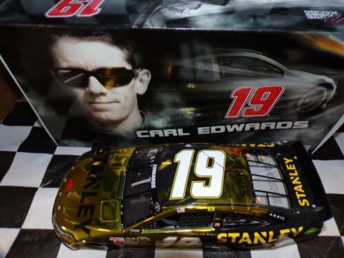 Carl Edwards #19 STANLEY 2015 Camry Colore Cromo 1:24 Scala Action - Foto 3 di 8