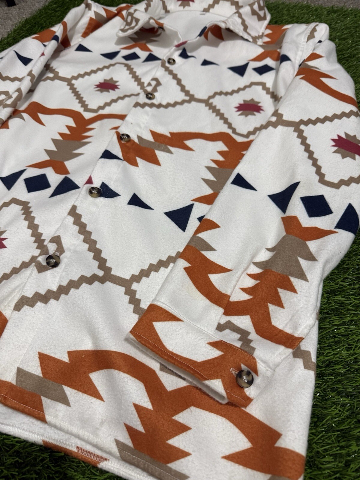 Women's Tribe Pattern Button Down Coat Size XL Wh… - image 3