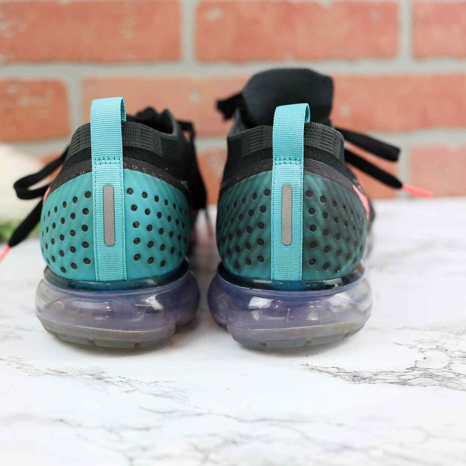 vapormax black hot punch