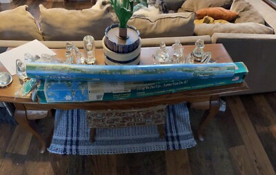 Vintage 1995 World Map Wallpaper  NEW In Box 8 FT 8  X 13 FT  Wall  Made USA