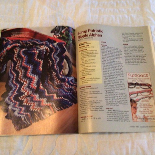CROCHET WORLD MAGAZINE, OCTOBER 2006 - Picture 8 of 12