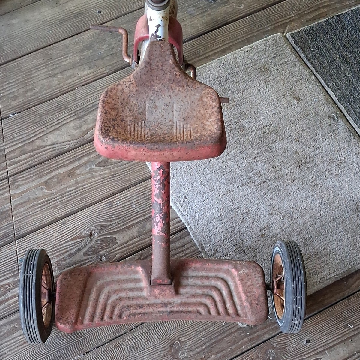 Murray Vintage Red Metal Tricycle 3-Wheel Ride-On for Boys & Girls