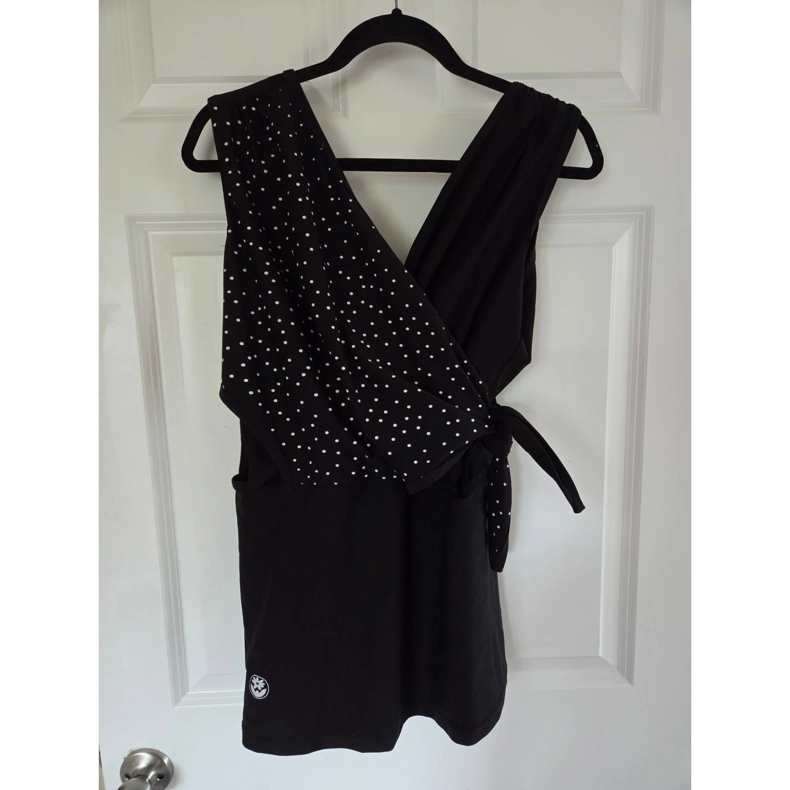 Nesting Days Newborn Baby Carrier Wrap Size Large - Black Polka Dot