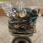 5.5lbs Of Wearable Fashion Costume necklaces mystery Jewelry Grab Bag Lot #1 — photo 2