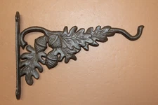 1-PLANT HANGERS,Large Oak Leaf Design,Garden Decor,All Occasion Gifts,B-13B