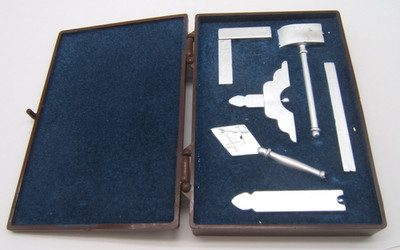VTG BOX SET MASONIC FREEMASON TOOLS