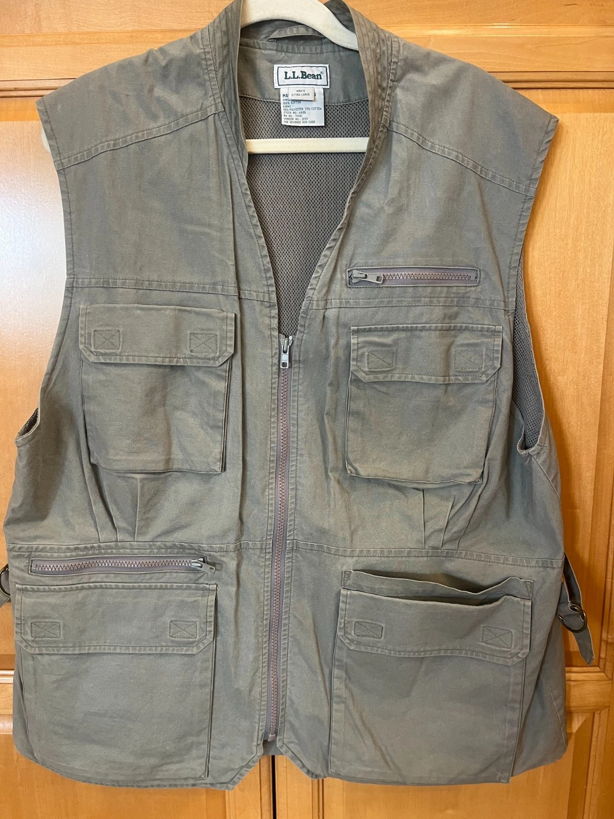 Vintage L.L. Bean U655 Green Safari/Photography/Fishing Vest Gorpcore Men's XL
Opens in a new window