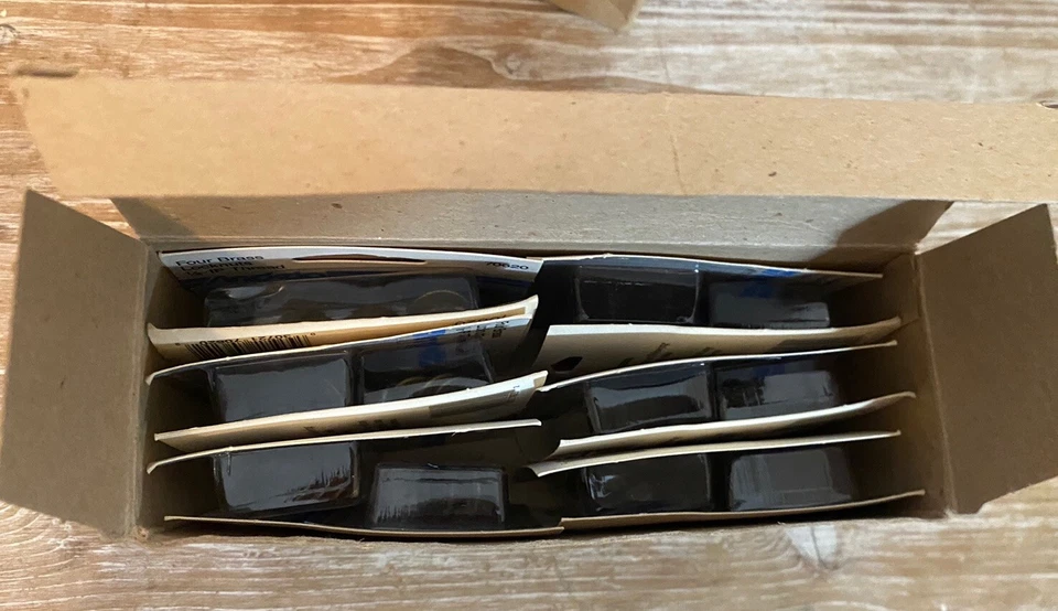 Angelo 12 paquetes de 4 tuercas de seguridad de latón 1/8-IP rosca ((70620) Foto 3 de 3