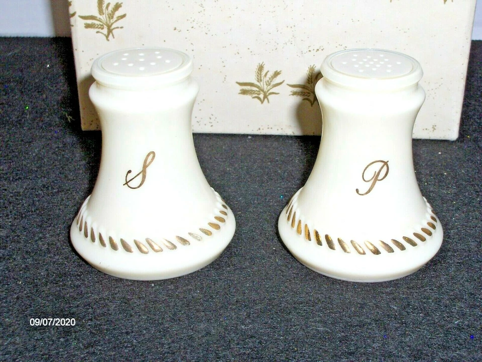 AGITADORES DE SAL Y PIMIENTA DE VIDRIO DORADO CREMA Y ORO ~NUEVOS EN CAJA~ Foto 2 de 4