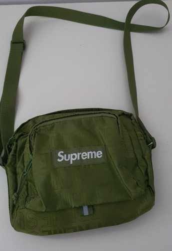 Borsa A Spalla Supreme Olive In Tessuto Cordura Verde SS19 - Foto 2 di 12