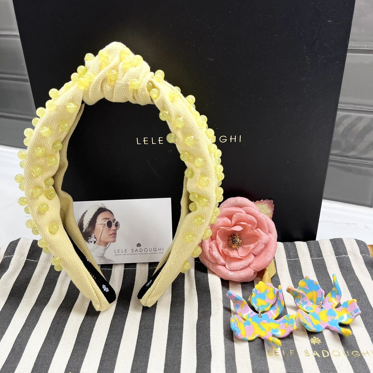 Lele Sadoughi Yellow Beaded Woven Headband & Small Lily 