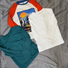 Bundle of 3 kids long sleeved t-shirts size 8