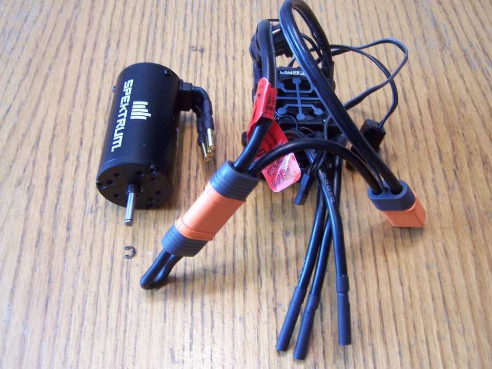 Arrma V6 Notorious 6s Spektrum Firma 150A ESC & Brushless Motor V5 Typhon Mojave - Image 4 of 4