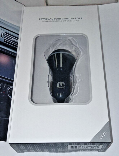 20W Car Charger With USB-C and USB-A Ports - Picture 2 of 5