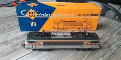 train électrique ho locomotive bb 22201 et 4 voitures roco (pas jouef