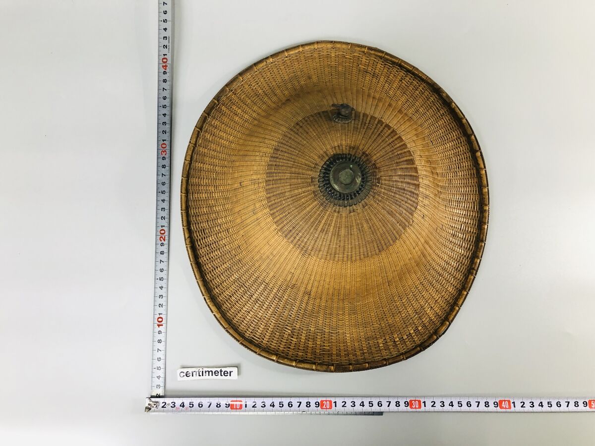 Y6895 JINGASA Bamboo weaving Japan antique samurai hat yoroi Y6895 JINGASA Bamboo weaving Japan antique samurai hat yoroi