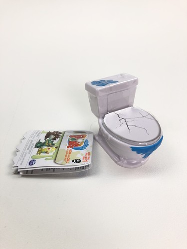 Flush Force WC Con 8 Mostriciattoli Flushies: Giocattoli Sorpresa Da Collezione, Con Tecnologia Acqua, Personaggi Rari