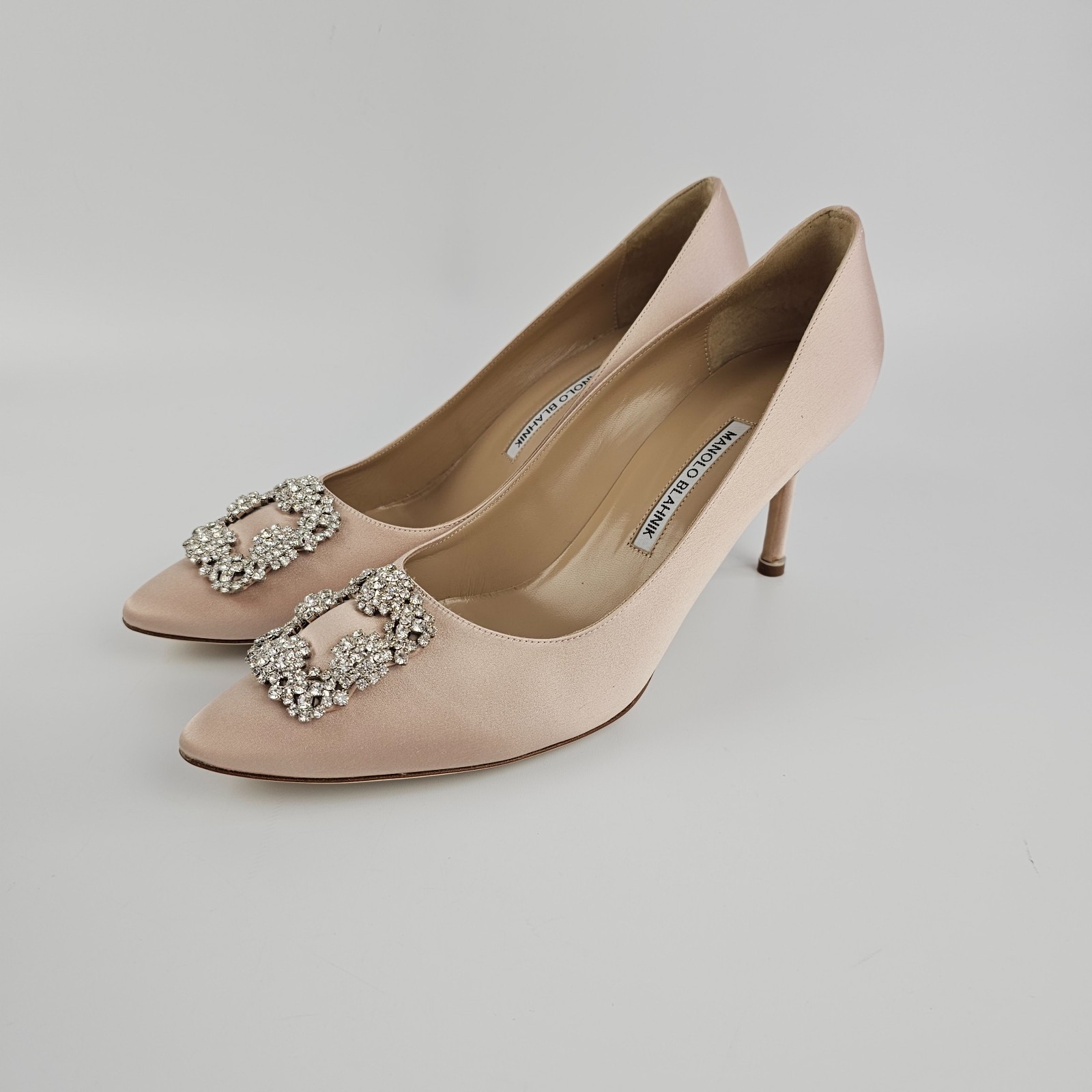 MANOLO BLAHNIK Hangisi Blush Pink Satin 70mm Pumps Size 42 / US 12