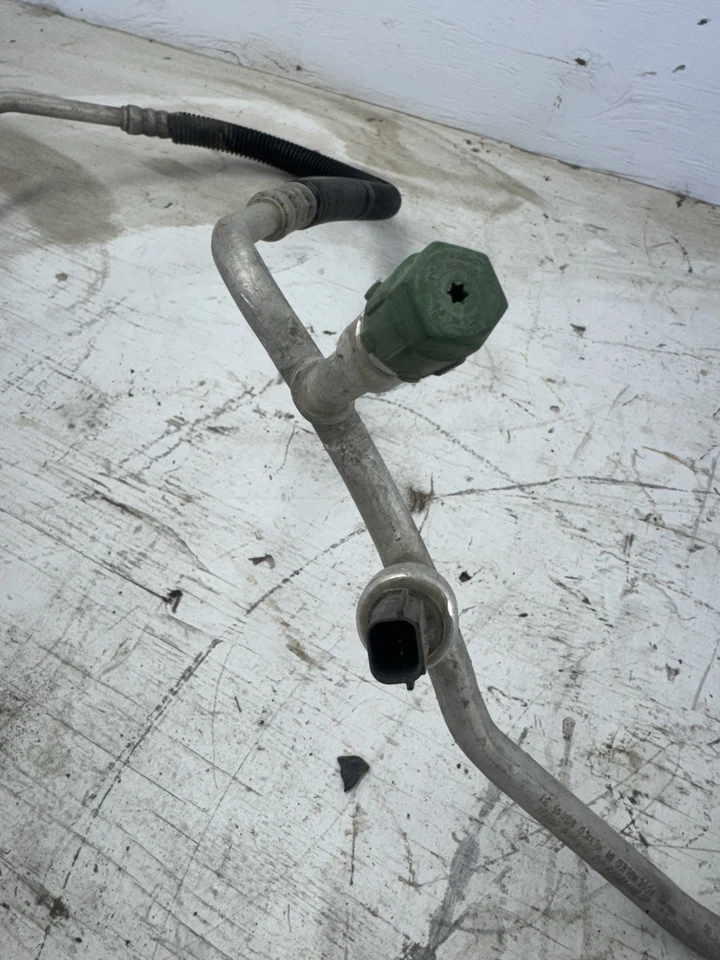 Ford F150 2017 3,5 L N.A. Manguera de CA de línea dura/línea de CA de fabricante original Foto 3 de 4