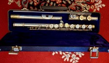 Vintage Armstrong Model 104 C-Foot Open-Hole Flute In Case
