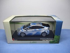 1/43  TOYOTA PRIUS PLUG-IN 581785