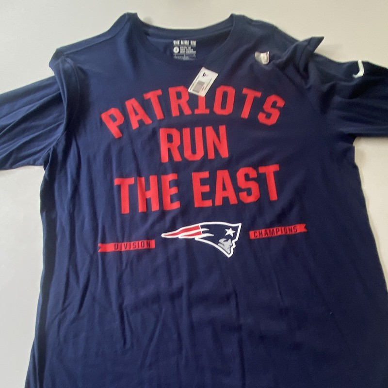 Nike New England Patriots NFL Blue/Red "Run The East" T-Shirt Size L