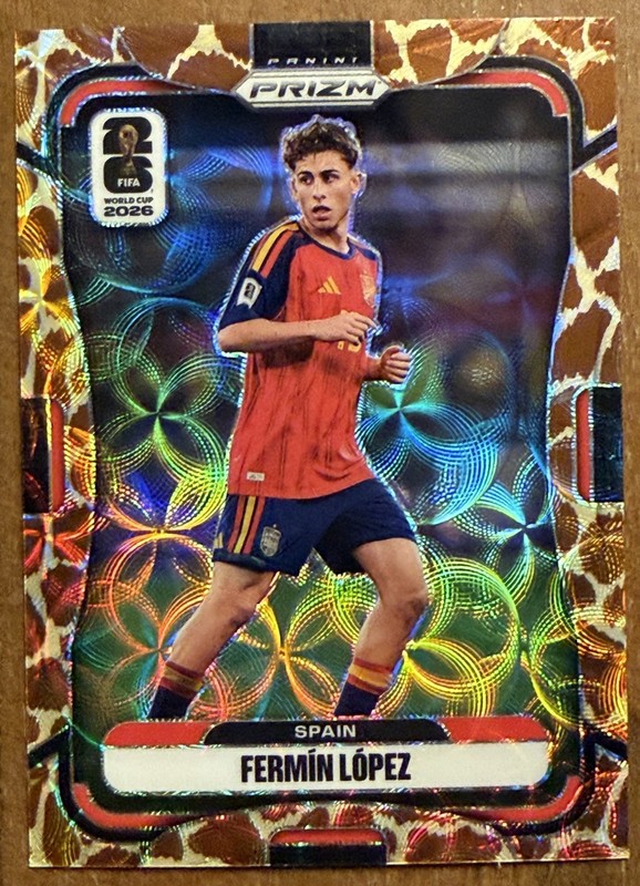 2026 Panini Prizm FIFA World Cup Fermin Lopez Choice Giraffe Prizm SSP