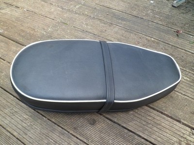  BSA BANTAM KOMPLETT SITZ D7 D10 D14 ECT MODELLE SCHWARZ MIT WEISSEN KEDERN GRATIS PP 