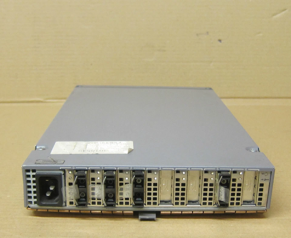 Sun Microsystems / Vixel Rapport 1000, HUB1063 GBIC Module Hub Switch W/ 4 GBICs - Image 3 of 4