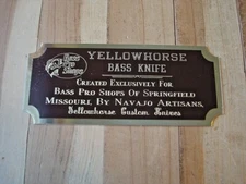 @@ NEW VINTAGE BUCK KNIVES PLAQUE YELLOWHORSE BASS PRO KNIFE SHOP MISSOURI USA