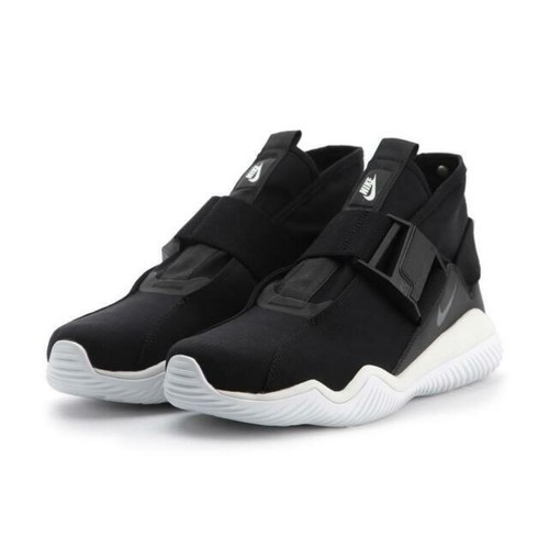 nike komyuter triple black