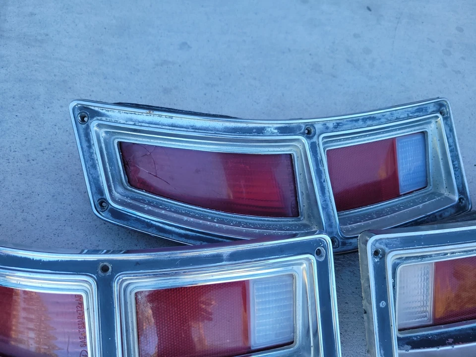 1972-1976 Ford Ranchero Torino OEM Taillight Buckets Assembly Lens OEM Station  - Image 3 of 4