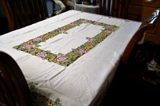 tablecloth beige florals cut outs roses scalloped 70 x 52