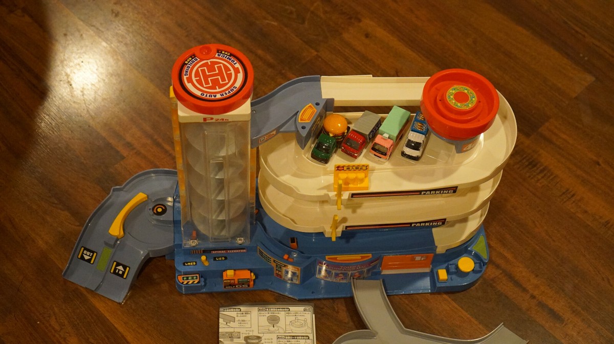GENUINE TAKARA TOMY Tomica Super Auto Tomikabiru Building Car
