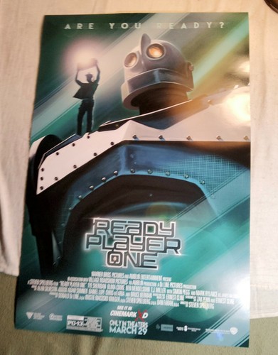 (2) 2018 CINEMARK XD EXCLUSIVE READY PLAYER ONE IRON GIANT MOVIE POSTERS 16"x24" - Picture 2 of 5