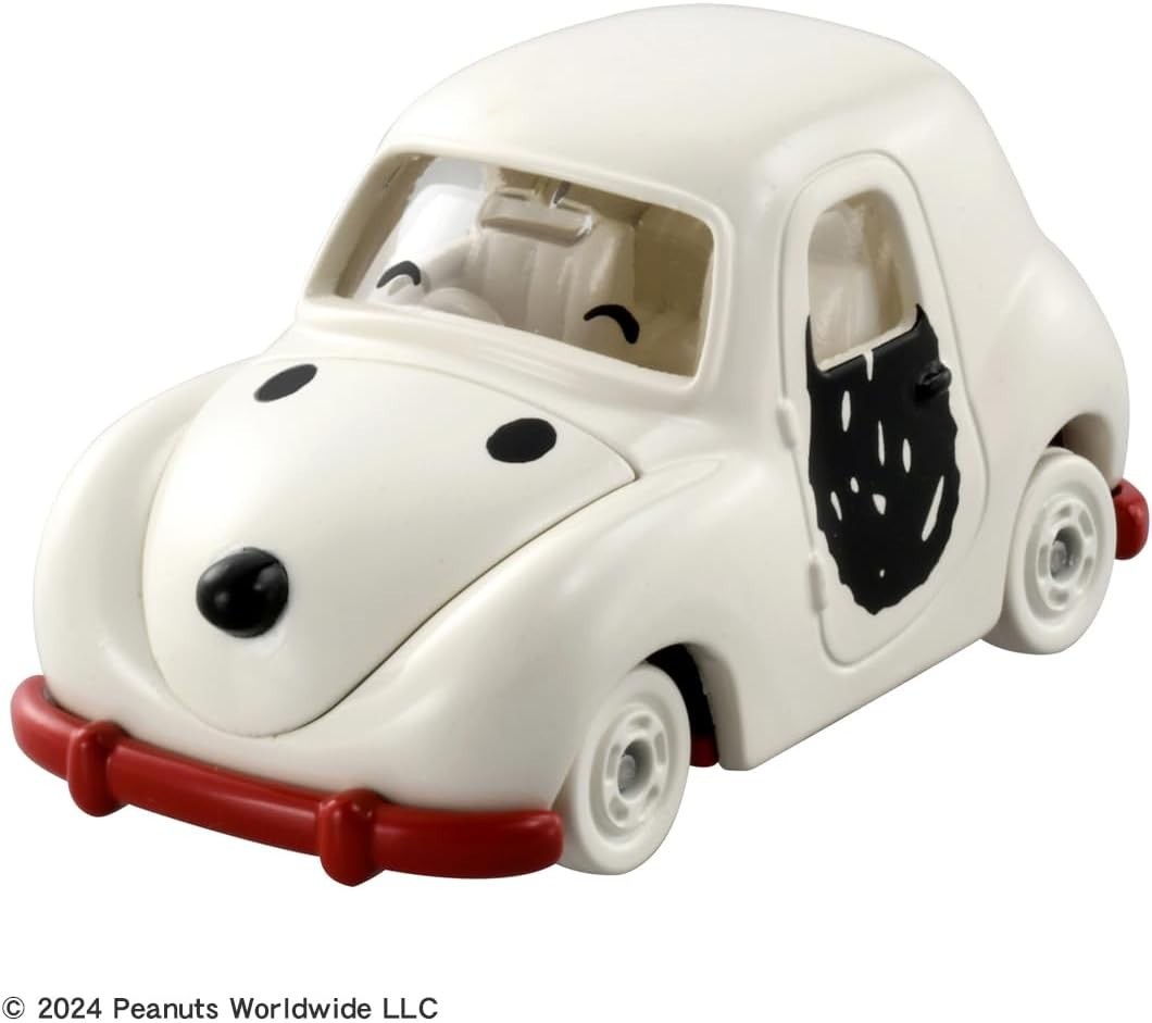 Takara Tomy Dream Tomica No.153 Snoopy Car II Mini Car Toy Ages 3