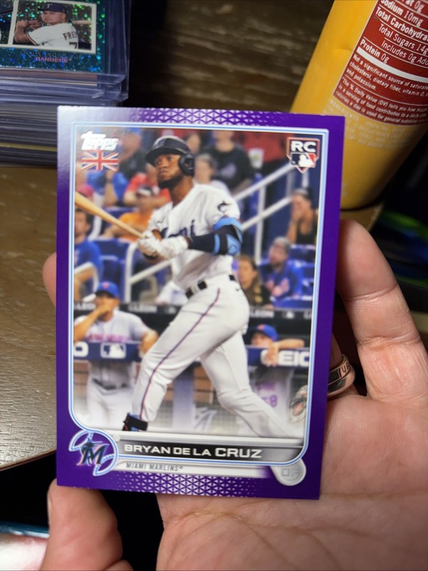 2022 Topps UK Edition - Bryan De La Cruz #87 Purple /50 (RC)