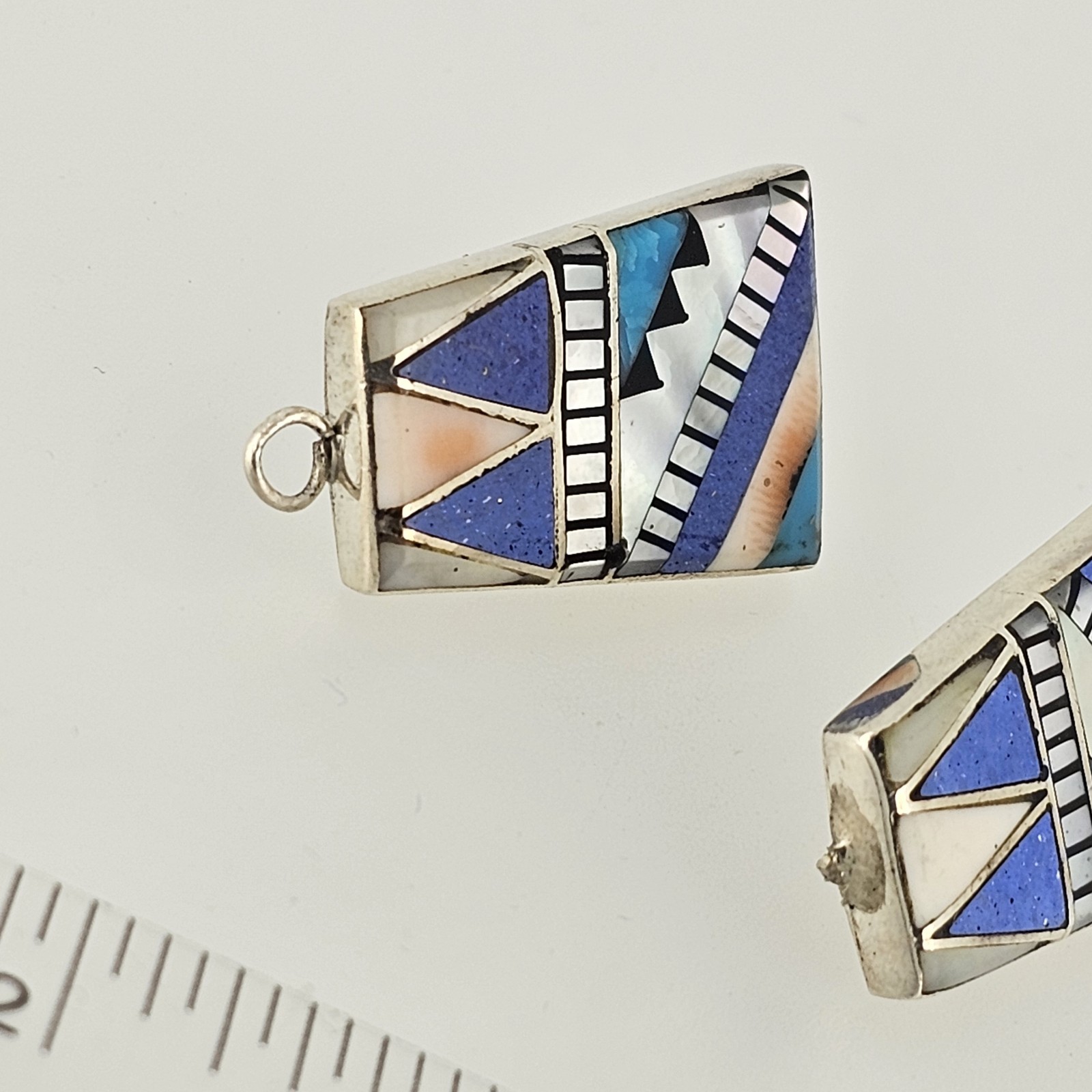 Native American Design Earrings - image 2