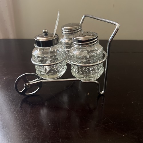 Glass Salt Pepper Shaker Condiment Set with Metal Caddy Retro Kitchen Decor box
