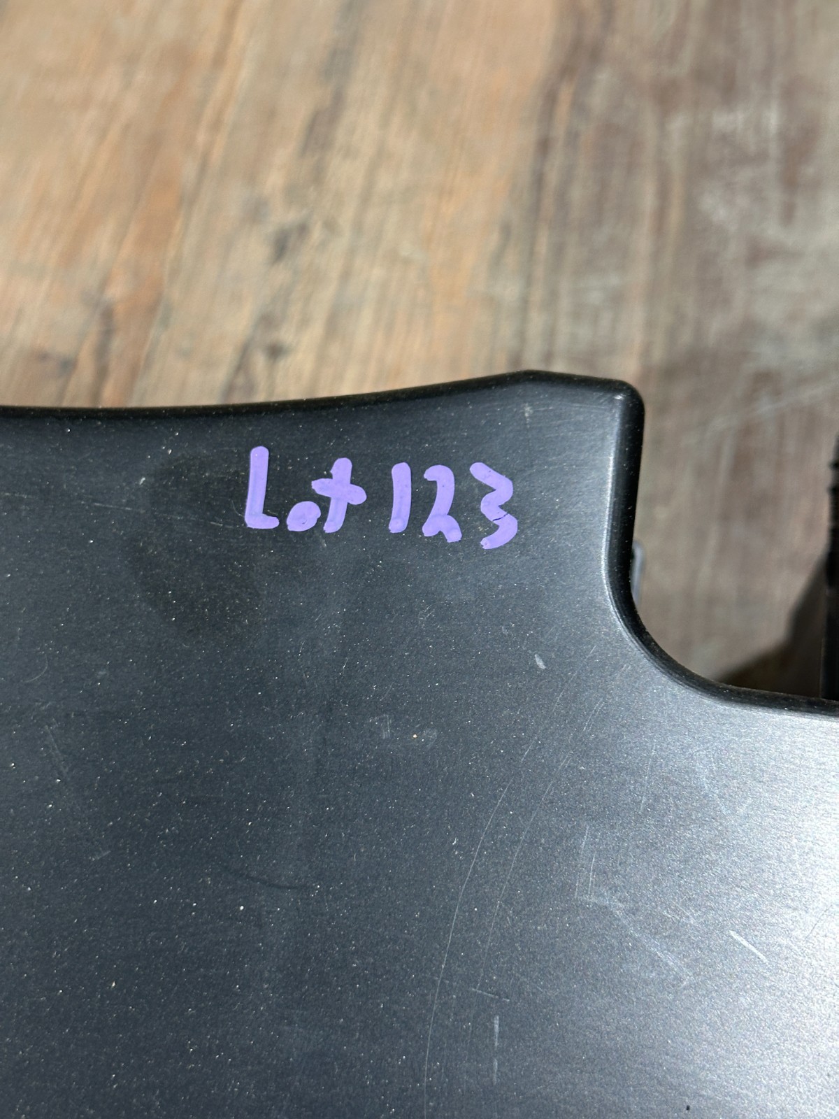 2018-2024 LAMBORGHINI URUS REAR SUBWOOFER OEM 4M8035621