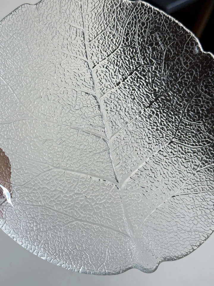 "Juego de 4 platos de ensalada de vidrio transparente ARCOROC Aspen 7,5"" patrón de hojas usados en excelente estado Francia" Foto 4 de 4