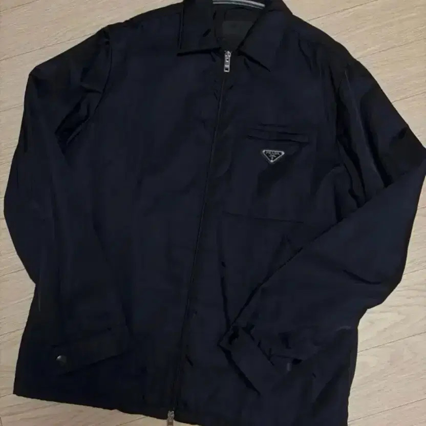 Prada Nylon Overshirt Jacket Size 100-105 Authentic thumbnail 3