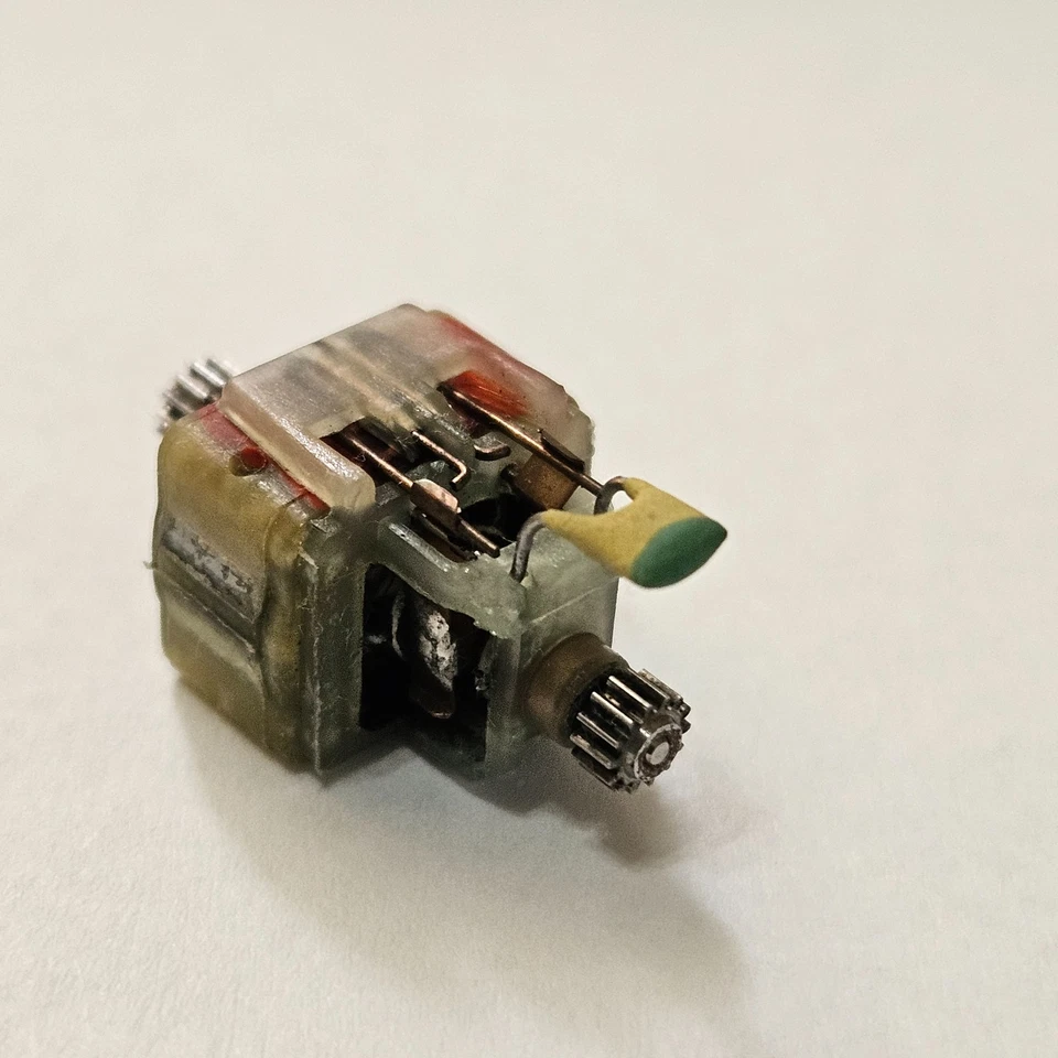 Marklin 264440 Z Scale 3-Pole Motor USED - Image 2 of 4