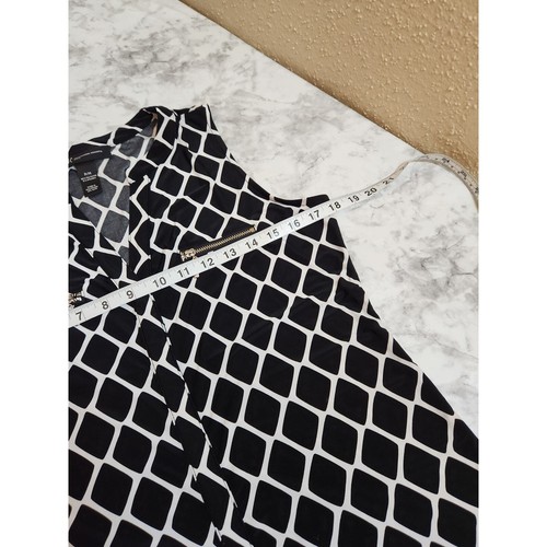 I-N-C Women's Black White Geometric Print Sleeveless V-Neck Blouse Petite Medium - Picture 4 of 5