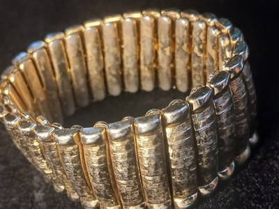 Signed Vintage go town Monet expansion bracelet