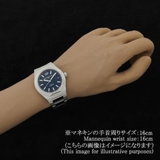 Girard-Perregaux Laureato 1.7" 81010-11-431-11A second hand mens 6