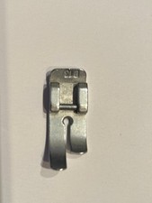 DDR Veritas Nähmaschine Zubehör Grad-Geradstich-Nähfuss Fuss Ansteckfuss