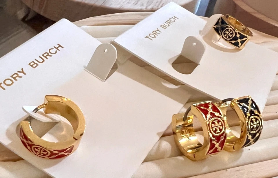 JUEGO DE DOS - Huggies con monograma Tory Burch rojo y dorado y negro y dorado Foto 2 de 4