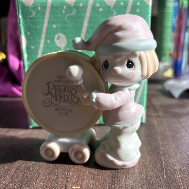 Enesco Precious Moments 1986 Symbol Of Membership Our Club Can't Be Beat B0001